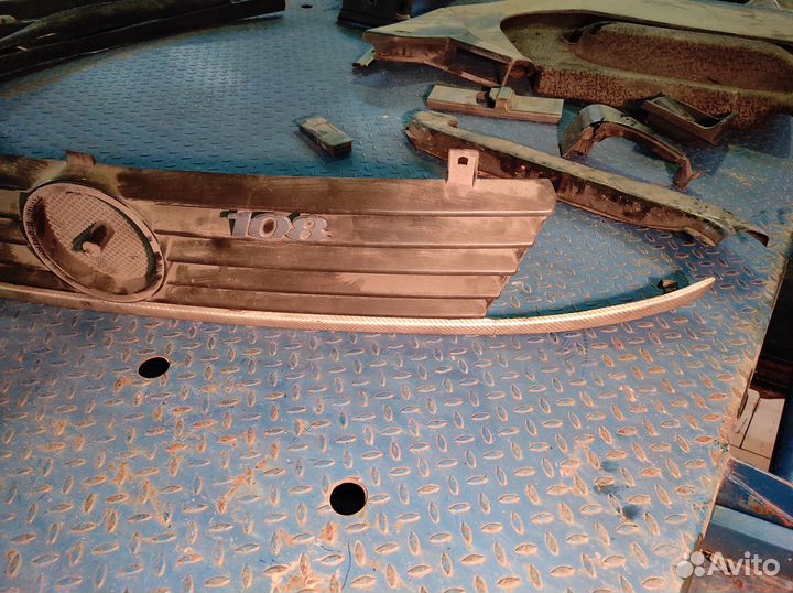 Решетка радиатора Mercedes-Benz Vito W638