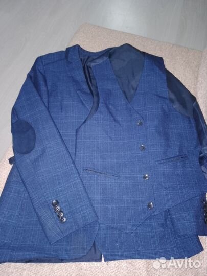 Пиджак,жилет,брюки