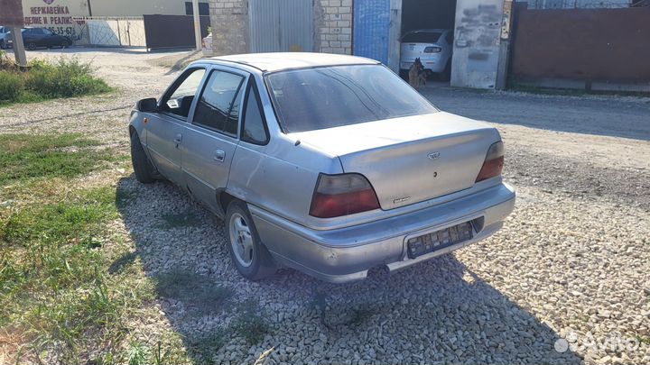 Део нексия запчастям