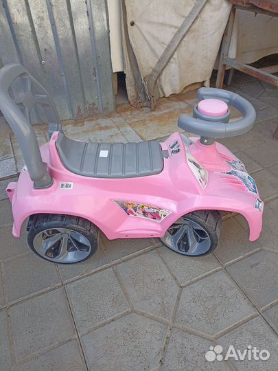 Машинка-каталка