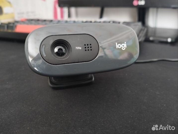 Веб камера Logitech c270