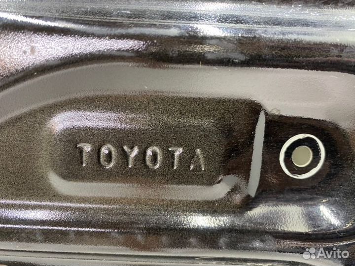 Дверь передняя правая Toyota Land Cruiser 200