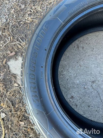Bridgestone Blizzak DM-V2 215/60 R17 96