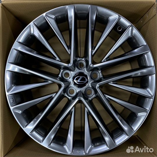 Диски на Toyota Camry Тойота Камри R18