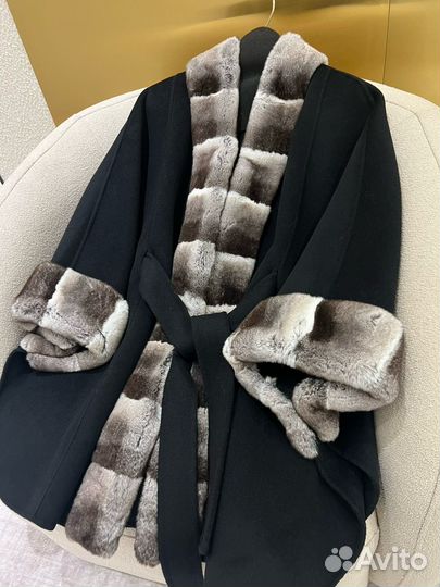 Loro piana пальто с мехом