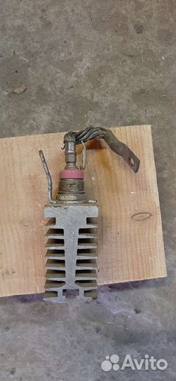 Тиристор т151-100-7-62