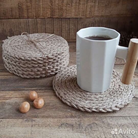 Салфетка из джута под чашку