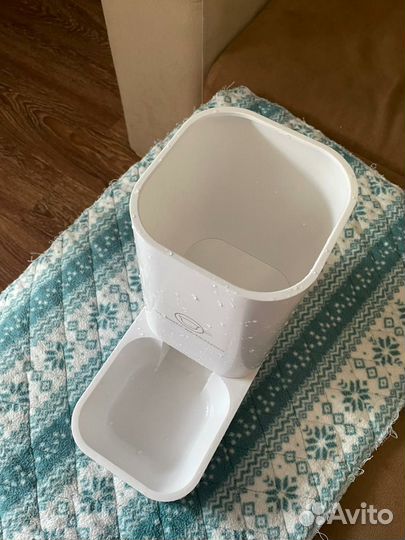 Автокормушка для кошек и собак