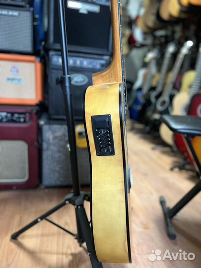 Гитара электроакустика