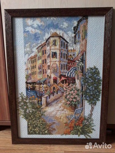 Картина цветущий город