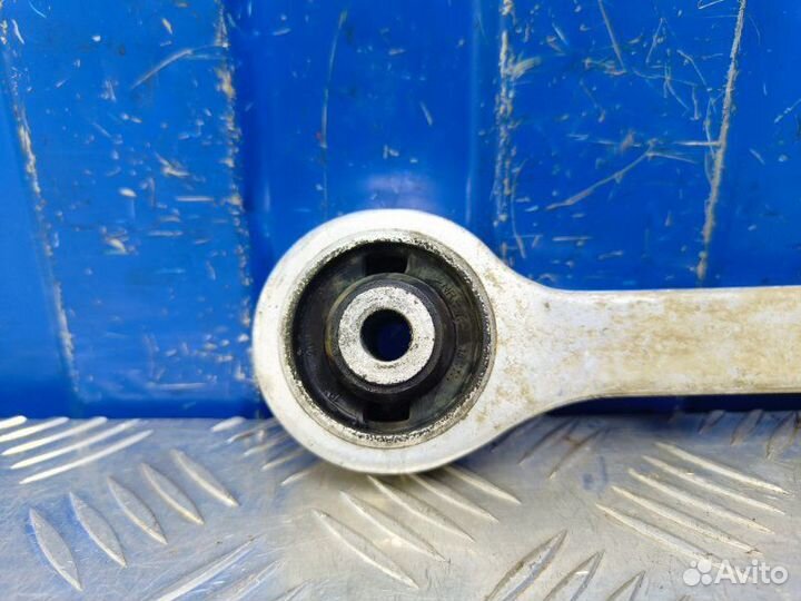 Рычаг верхний передний правый Audi A6 C5 2.4 AGA