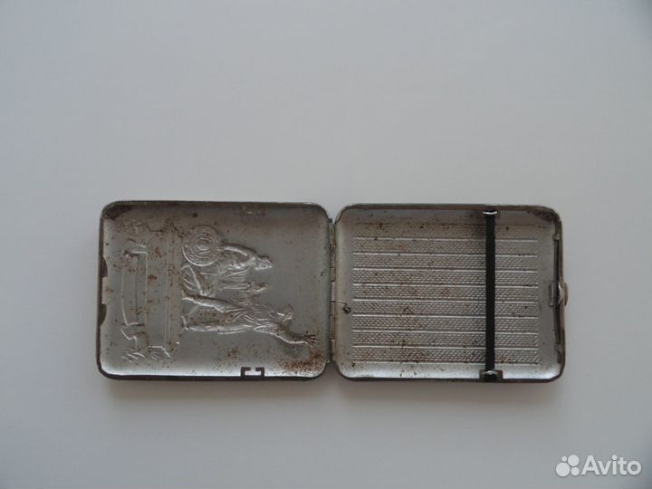 Продам портсигар 