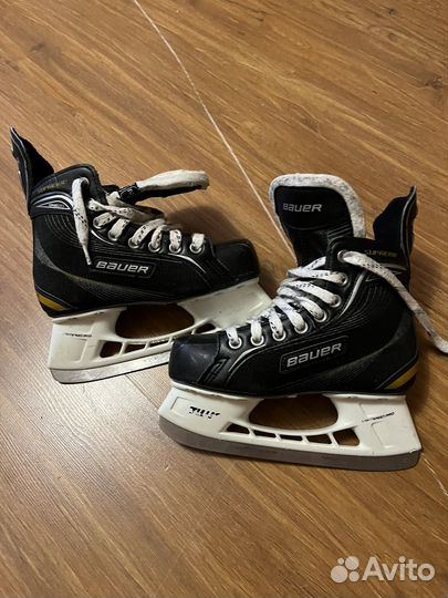 Хоккейные коньки bauer