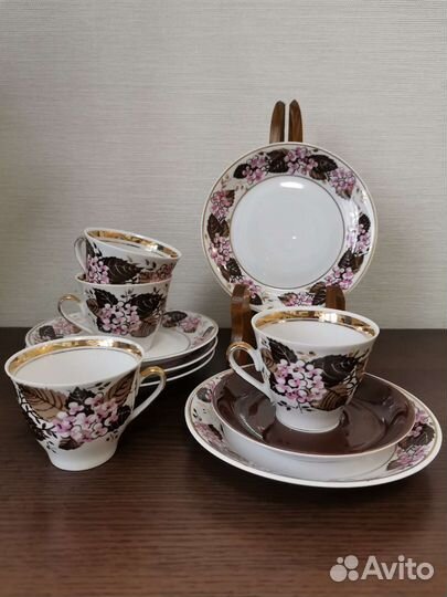 Предметы из кофейного сервиза 