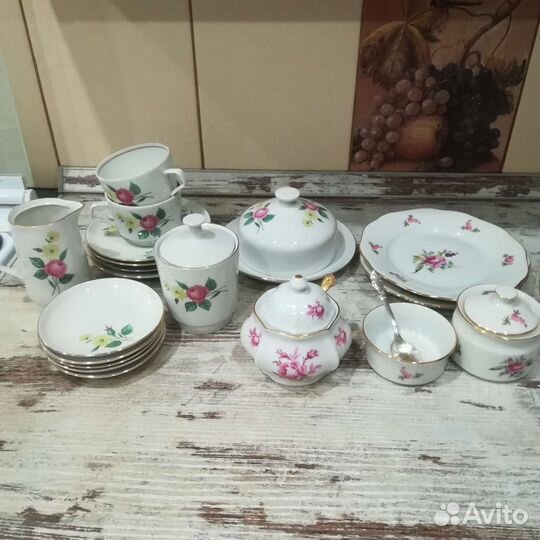 Мейсенский букет тарелки,горчичница,икорница и др