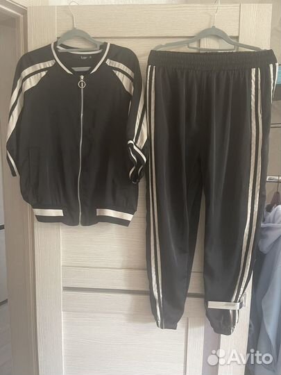 Продам женскую одежду