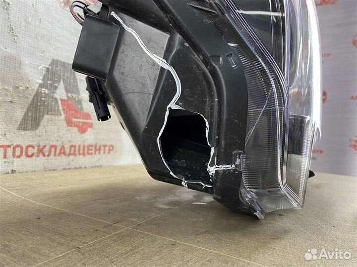 Фара правая Kia Rio (2017-Н.в.) 2020