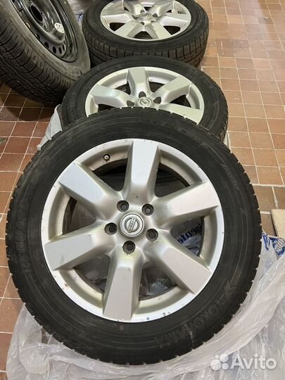 Колеса зимние 215/60R17 с литьем б/у