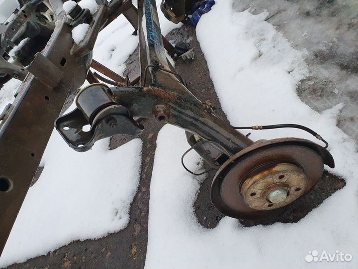 Задняя балка в сборе Citroen C4 Peugeot 307 с4