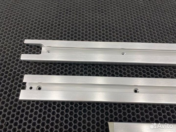 Направляющая багажника Mercedes-Benz Ml-Class W166