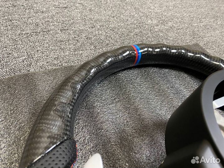 Руль BMW карбон с анатомией