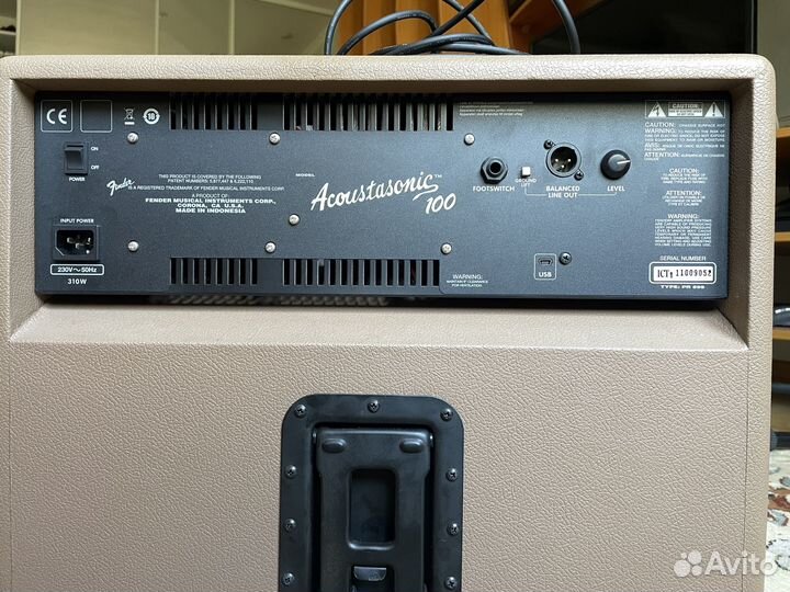 Гитарный комбоусилитель Fender Acoustasonic 100