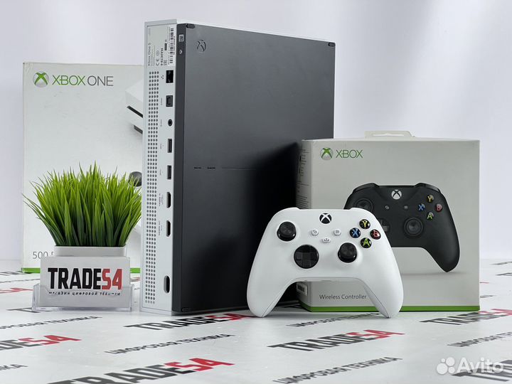 Xbox One S 2 Геймпада 500 Игр