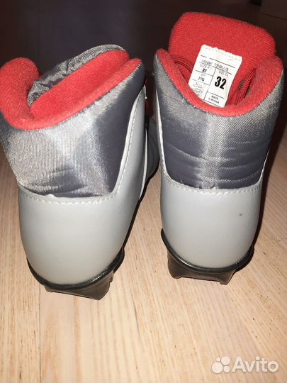 Ботинки лыжные крепление NNN