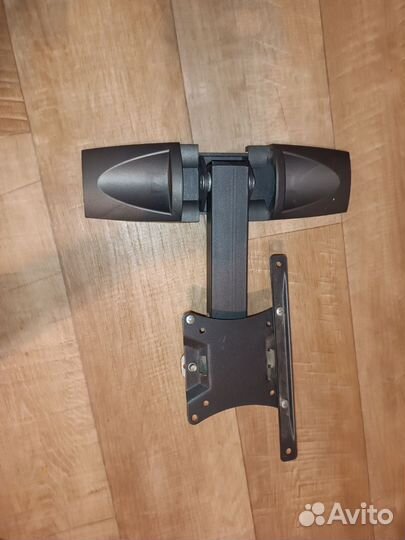 Кронштейн для телевизора на стену