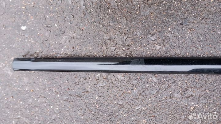 Range Rover Evoque 11- верх молдинг двери зад прав