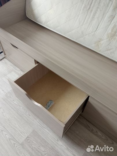 Кровать размер спального места 190*80