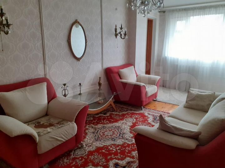 4-к. квартира, 100 м², 2/5 эт.