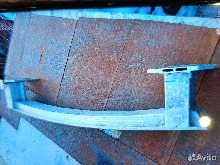 Усилитель бампера Мерседес w167