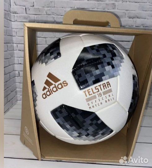 Футбольный мяч adidas telstar fifa 2018