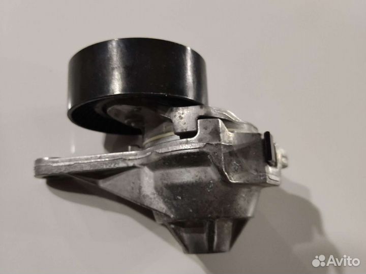 Натяжитель ремня