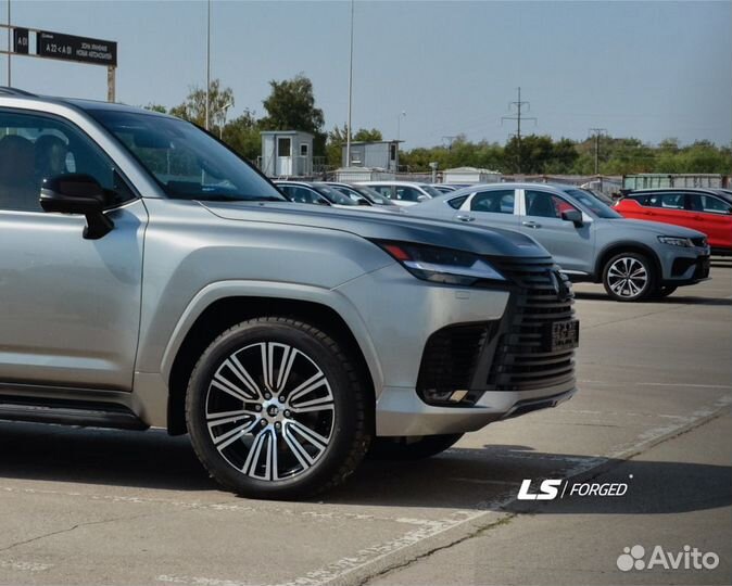 Кованые диски LS Forged R20 на LC Prado Lexus GX