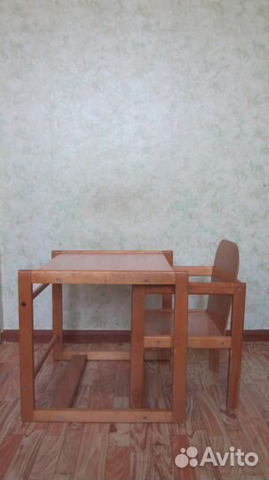 Стол и стульчик для кормления