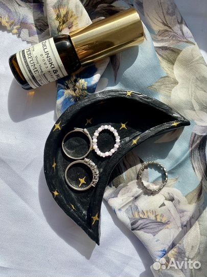 Глиняная подставка под украшения ручная работа