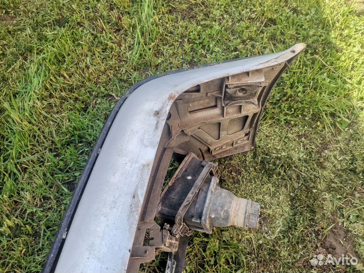 Передний бампер е34 под ремонт