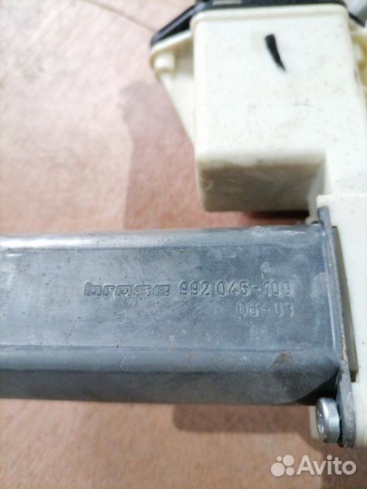 Стеклоподъемник Toyota Corolla 120 1.6 2006