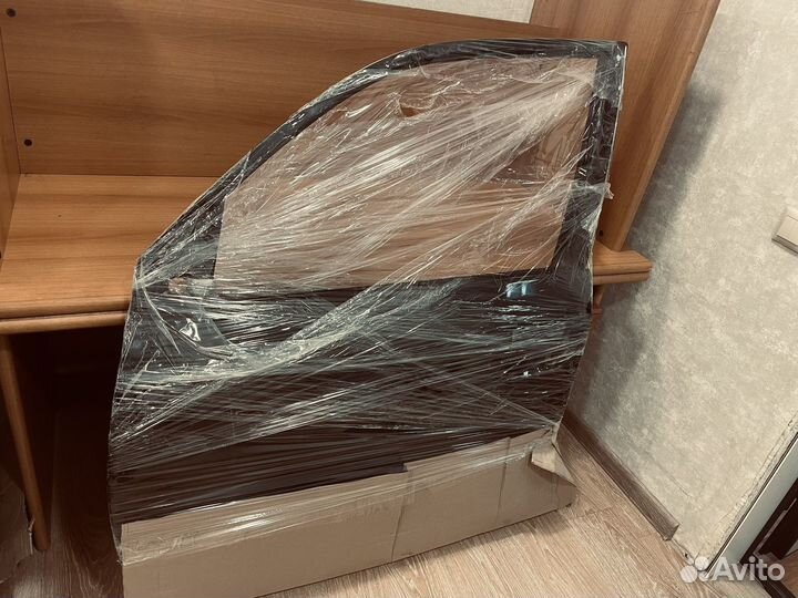 Двери передние lexus 570