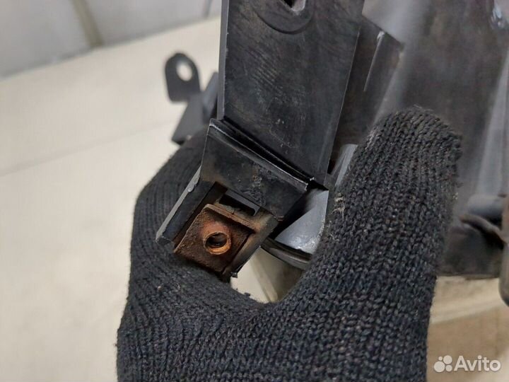 Фара (передняя) правая Toyota Corolla Verso