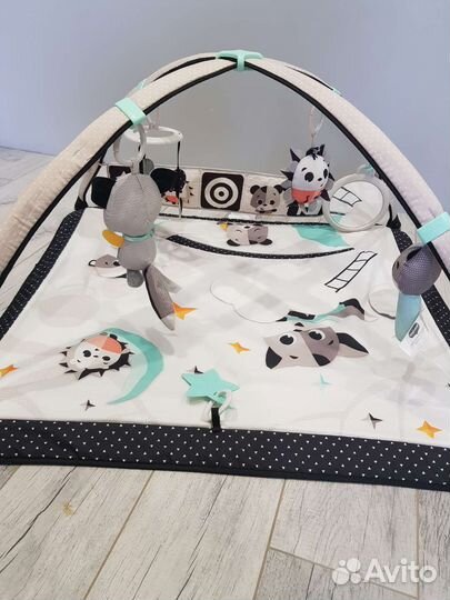 Развивающий коврик tiny love