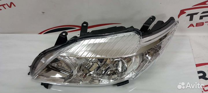 Фара Toyota Corolla Е150 с 2007-2010
