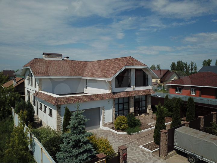 Дом 330 м² на участке 9 сот.