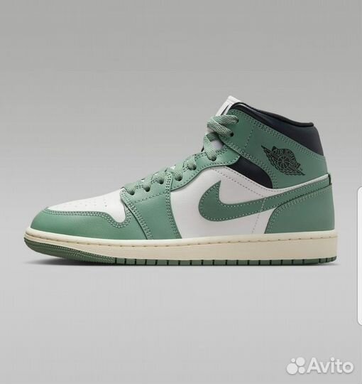 Кроссовки женские Nike Air Jordan 1 Mid