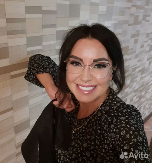 Продавец колбасных изделий