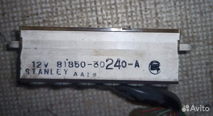 Блок индикатор освещения Тойота Краун Двс 6mgeu