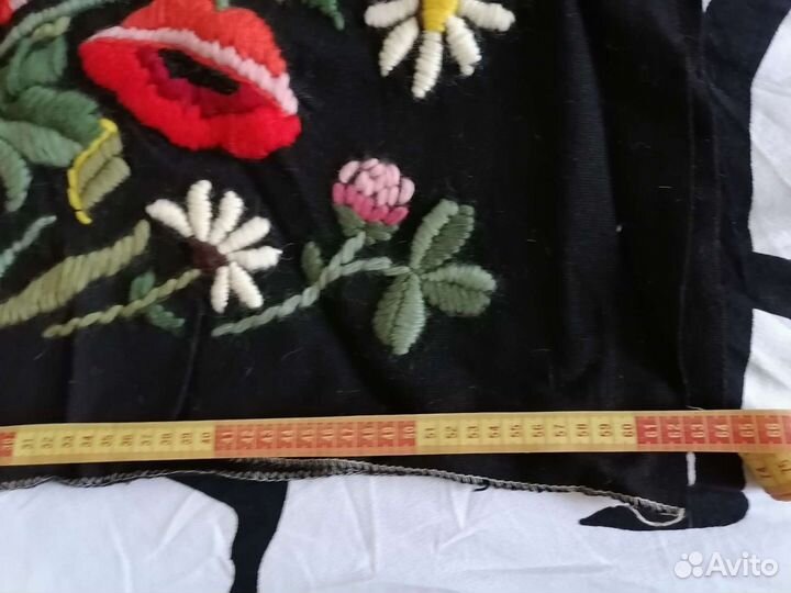 Вышивка по шерстяному полотну шерстяными нитками к