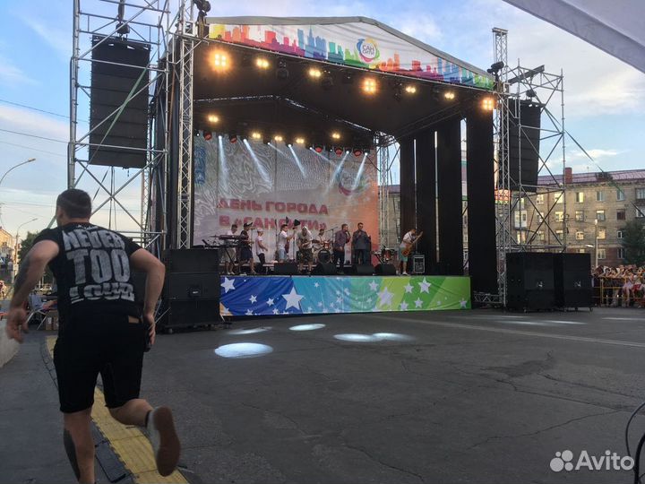 Сцена разборная 10 на 7 м